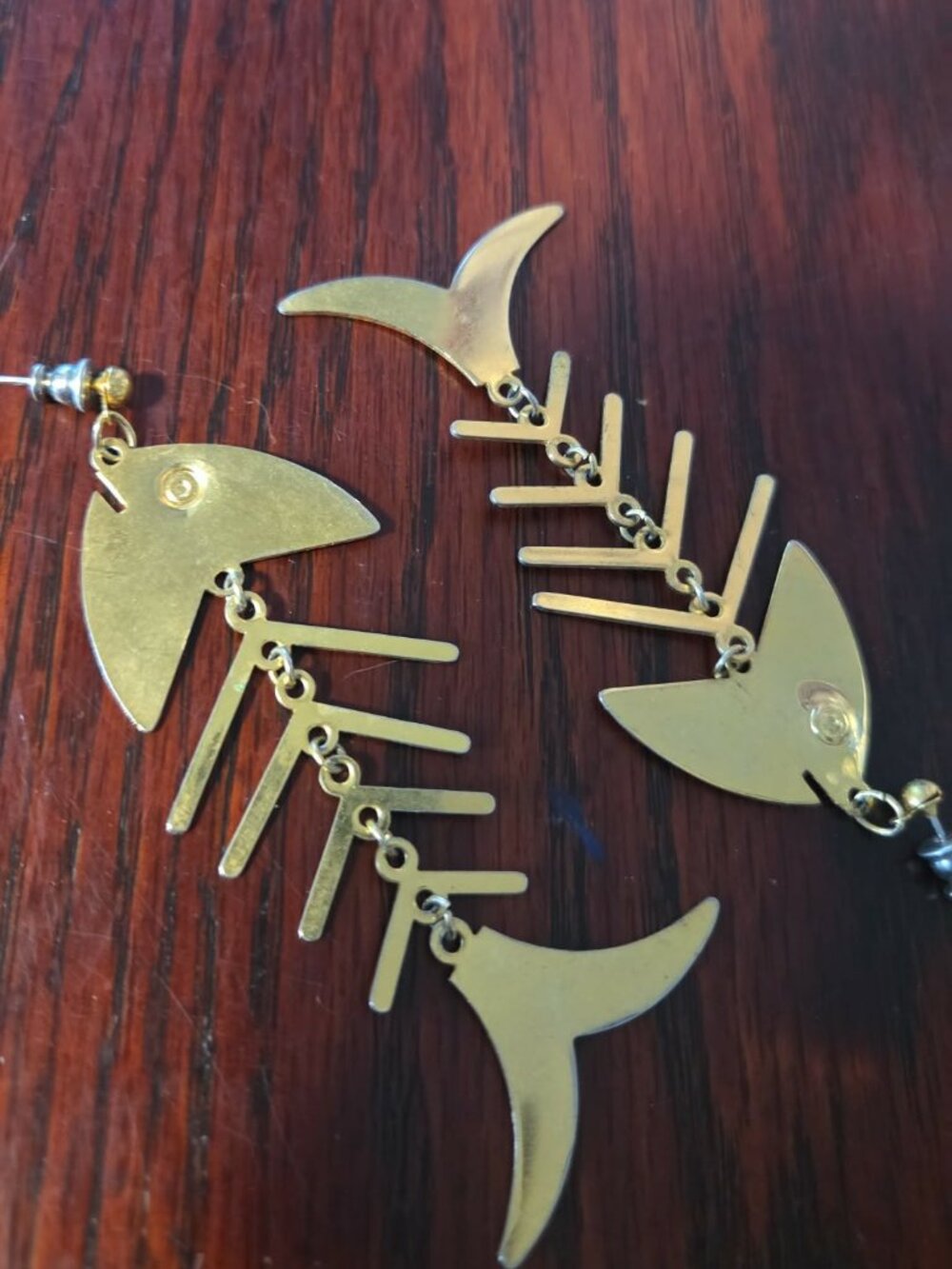 VTG 80s Articulated Gold Fish Skeleton Earrings | Fishbone Whimsigoth Dangles